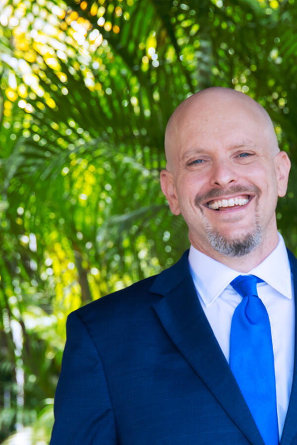 R Blank R Blank – Author & EMF Protection Expert